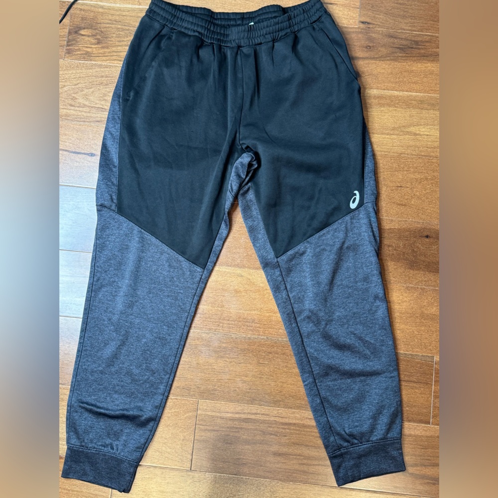 ASICS Men's Black and Gray Athletic Pants